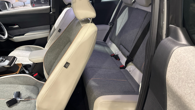 Mazda Mx-30 107kW Sport Lux 35.5kWh 5dr Auto Electric Hatchback